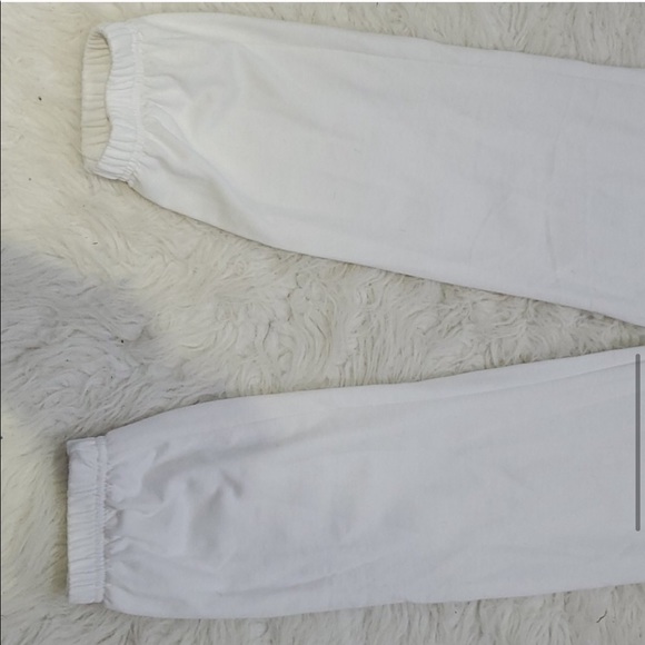 SOLD || PrettyLittleThing Sweatpants - Picture 5 of 7